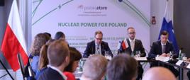 Uczestnicy Polsko-Fińskiego Forum Przemysłu Jądrowego w Warszawie