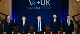 Premier Mateusz Morawiecki uczestniczący w spotkaniu szefów rządów państw Grupy Wyszehradzkiej z premierem Zjednoczonego Królestwa Wielkiej Brytanii i Irlandii Północnej Borisem Johnsonem.