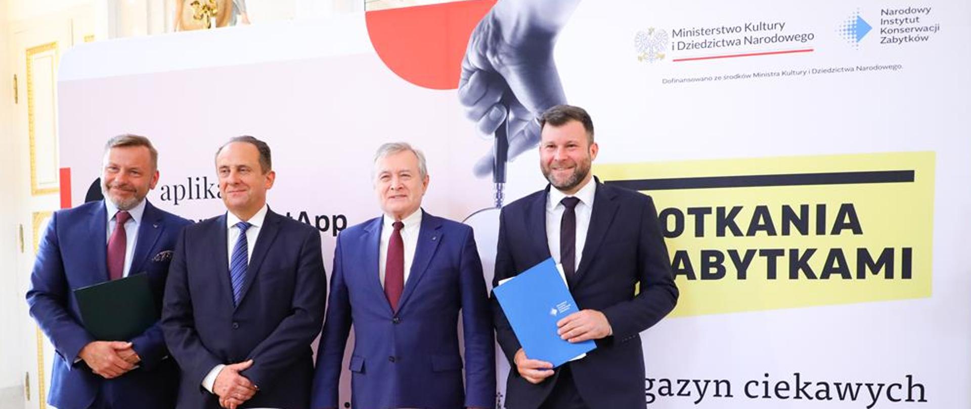 Aplikacja, magazyn i portal - nowe kanały komunikacyjne Narodowego Instytutu Konserwacji Zabytków, fot. Danuta Matloch