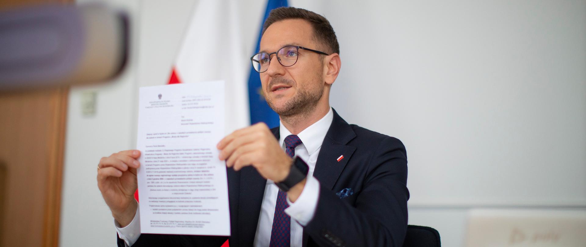 Minister Buda trzyma pozytywną opinie o dofinansowanie budowy mostu