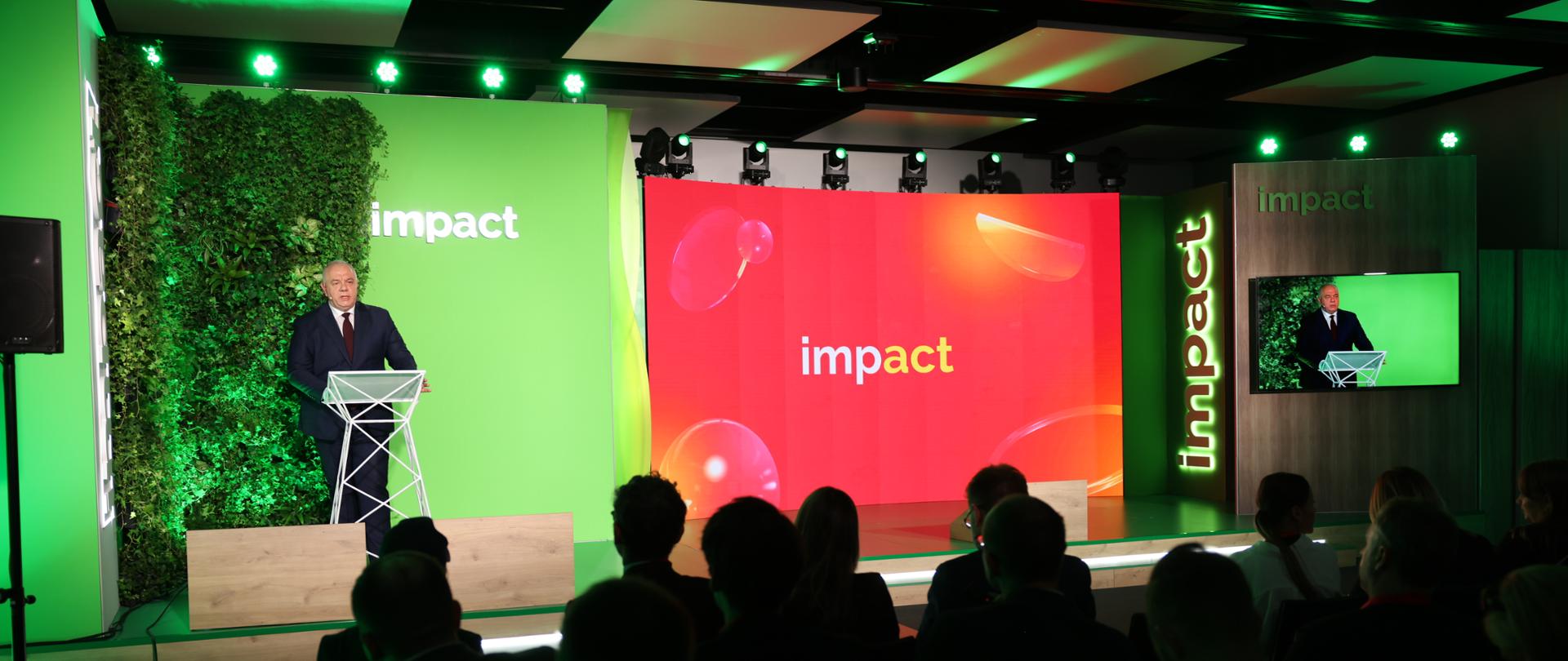 Wicepremier Jacek Sasin podczas konferencji Impact’23 w Poznaniu 