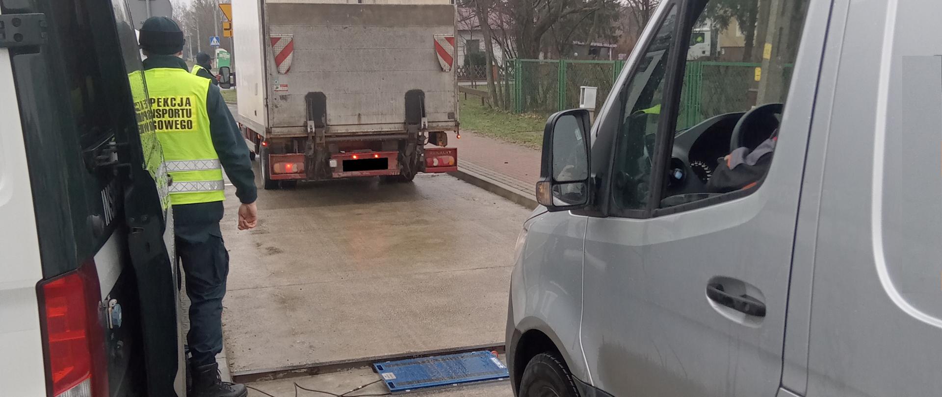 Kontrolowane pojazdy na wadze