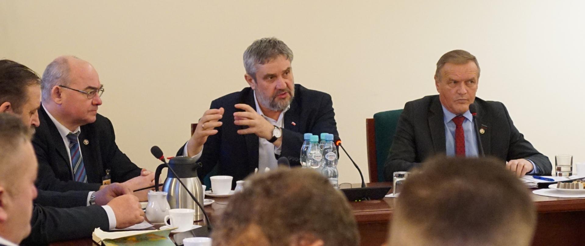 Minister J. K. Ardanowski przedstawia działania resortu