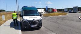 Miejsce kontroli zagranicznej ciężarówki, zatrzymanej przez patrol podlaskiej Inspekcji Transportu Drogowego.