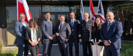 Wizyta wiceministra Konrada Gołoty w Kanadzie. Zdjęcie grupowe uczestników spotkania. 