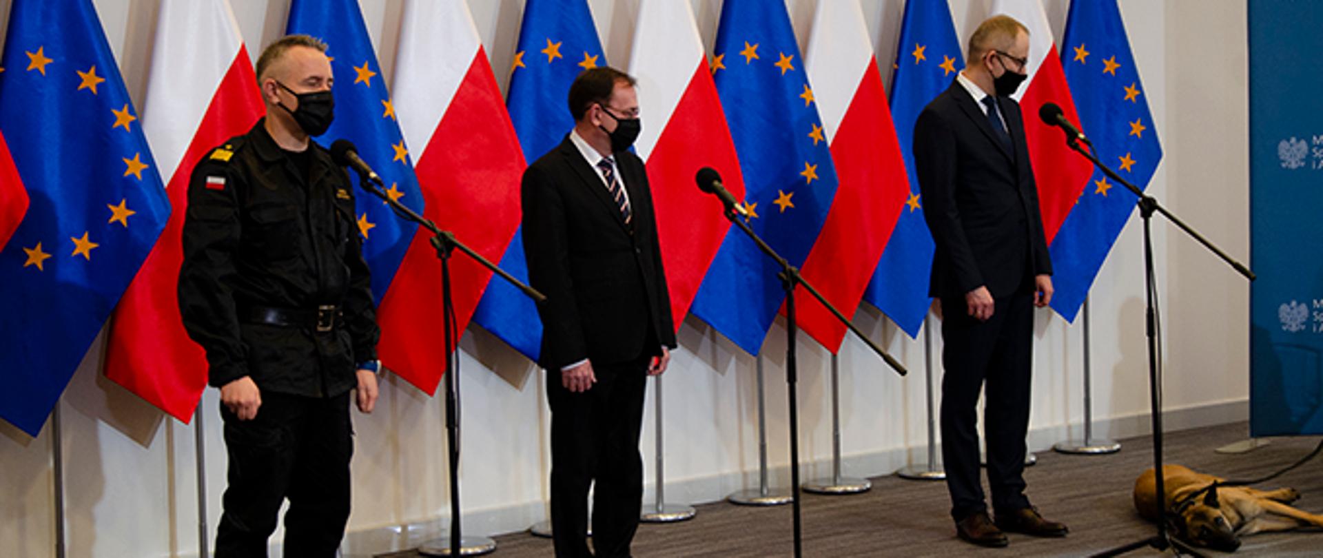 Konferencja prasowa ministra Mariusza Kamińskiego dotycząca uregulowania statusu zwierząt w służbach MSWiA.