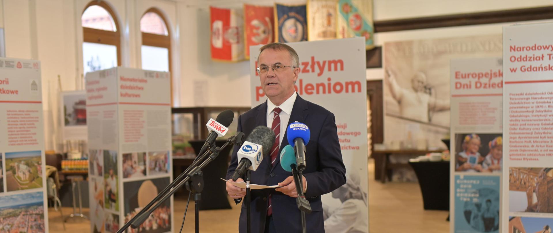 Wystawa „Przyszłym pokoleniom. 60 lat misji Narodowego Instytutu Dziedzictwa” – wernisaż w Gdańsku