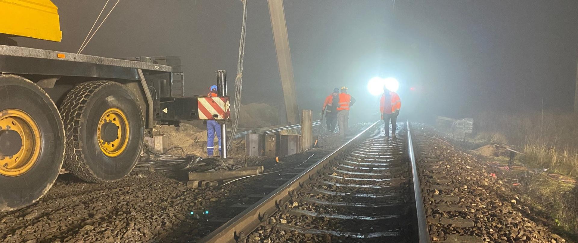 Zdjęcie przedstawia przebudowę wiaduktu w Podlesicach