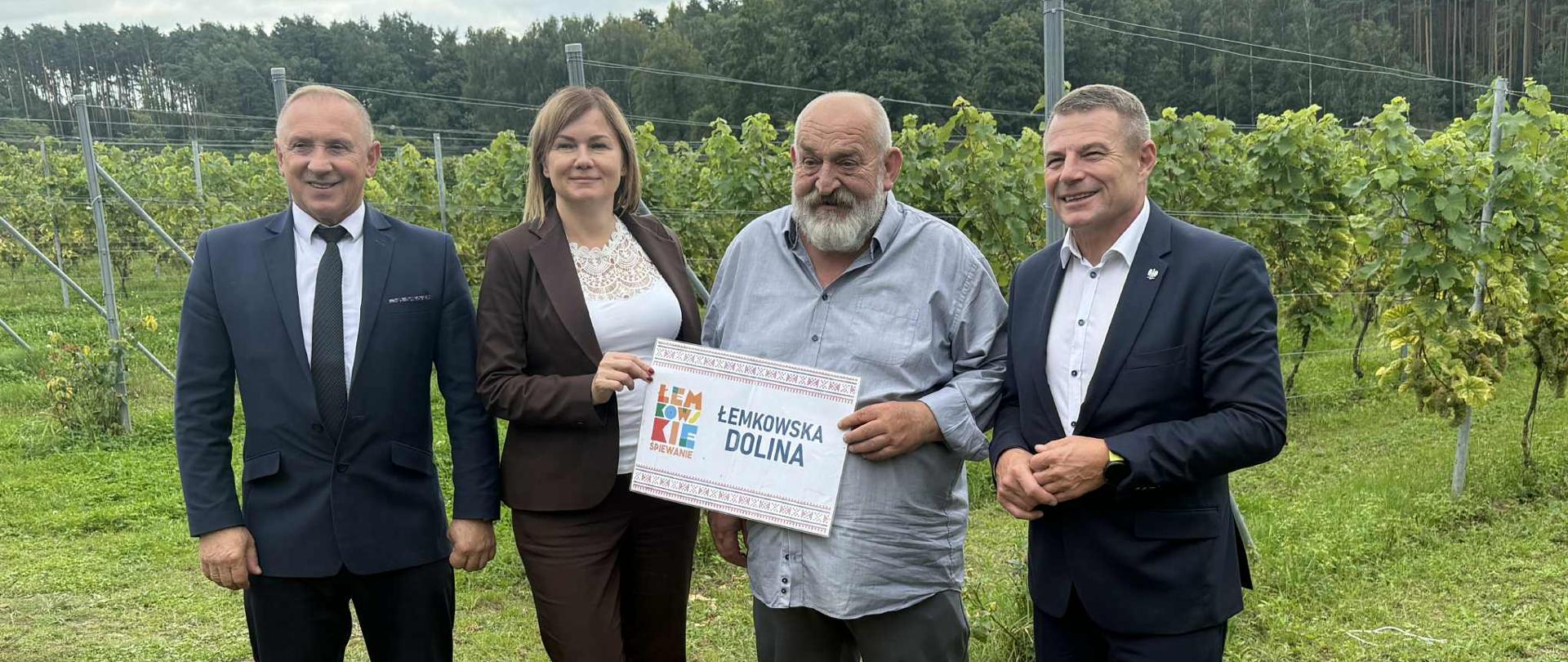 Delegacja w dolanie łemkowskiej