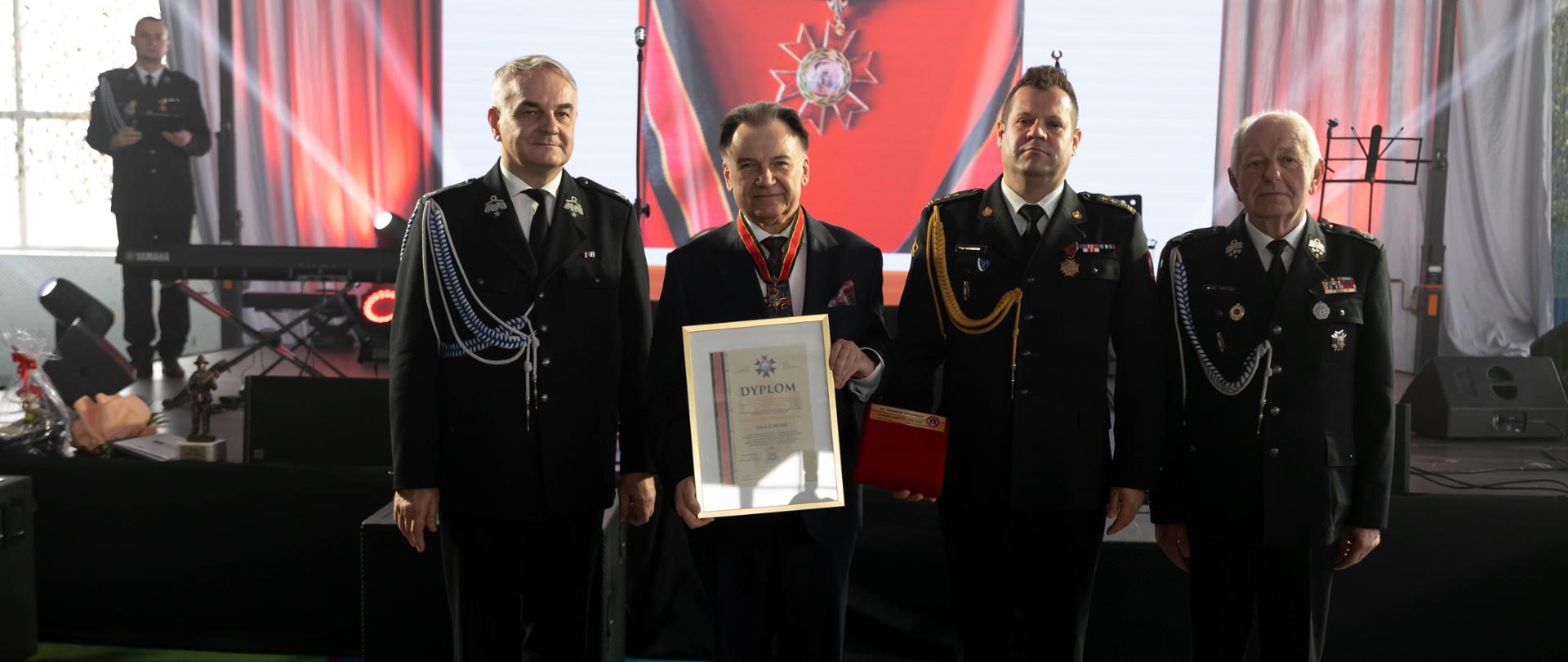 Obchody 125-lecia jednostki OSP w Gąbinie połączone z przekazaniem ciężkiego samochodu ratowniczo-gaśniczego