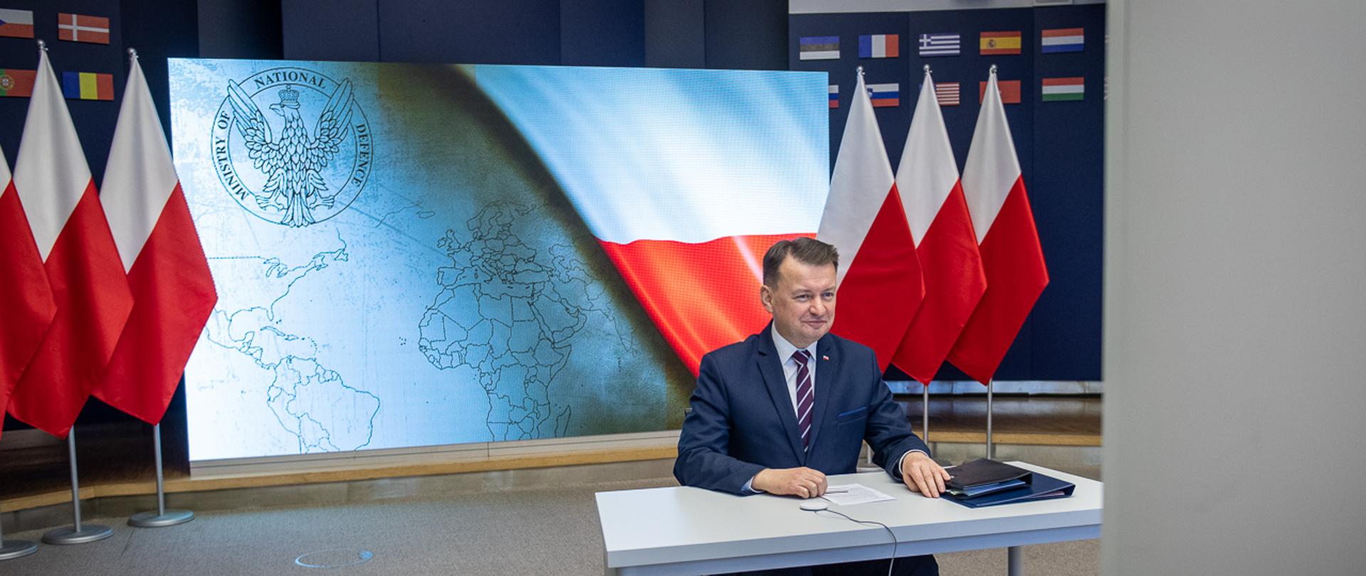 Wideokonferencja ministra Błaszczaka z korpusem dyplomatycznym 
