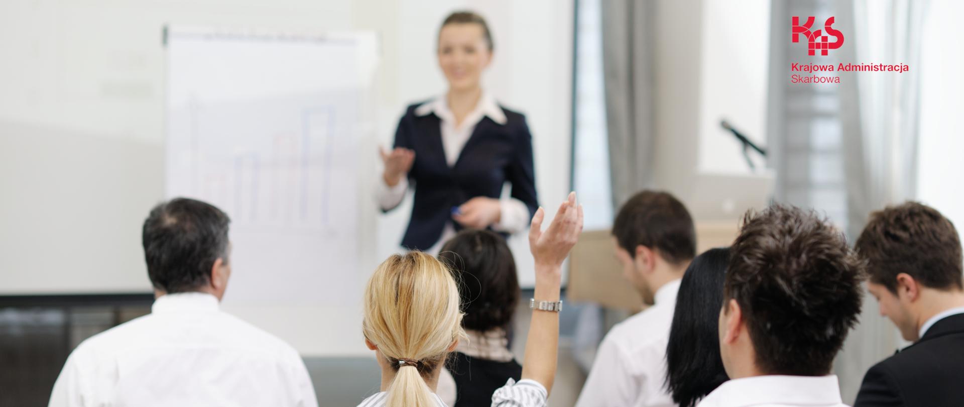 Szkolenie prowadzone przez kobietę