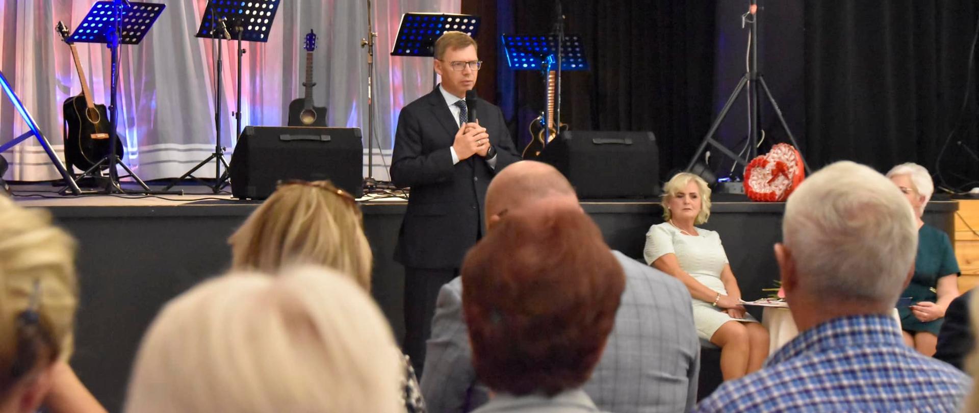 Artur Chojecki świętował z seniorami Międzynarodowy Dzień Osób Starszych