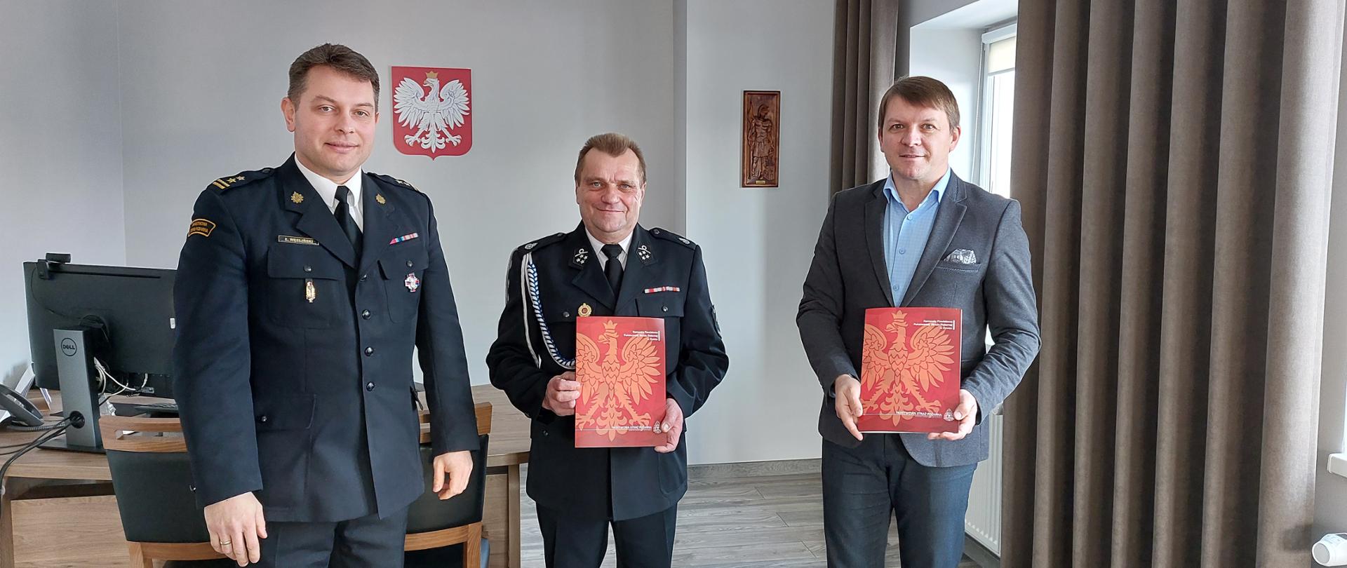 Podpisanie porozumienia trójstronnego w sprawie włączenia OSP Kamesznica do KSRG