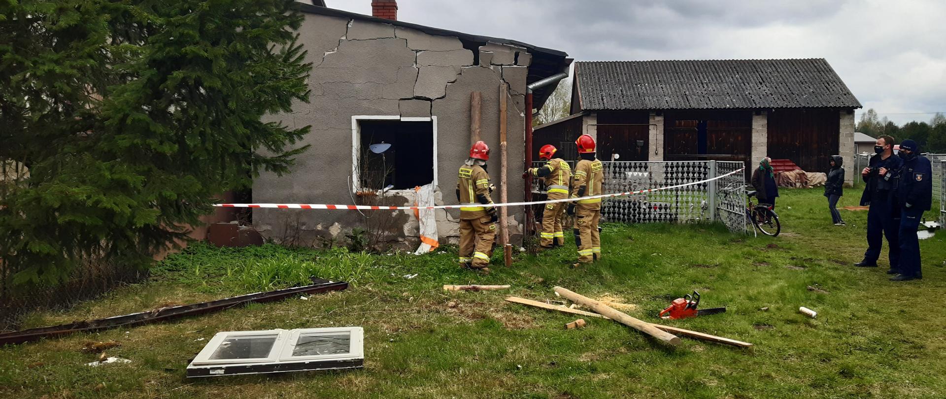 Uszkodzony budynek po wybuchu gazu propan butan