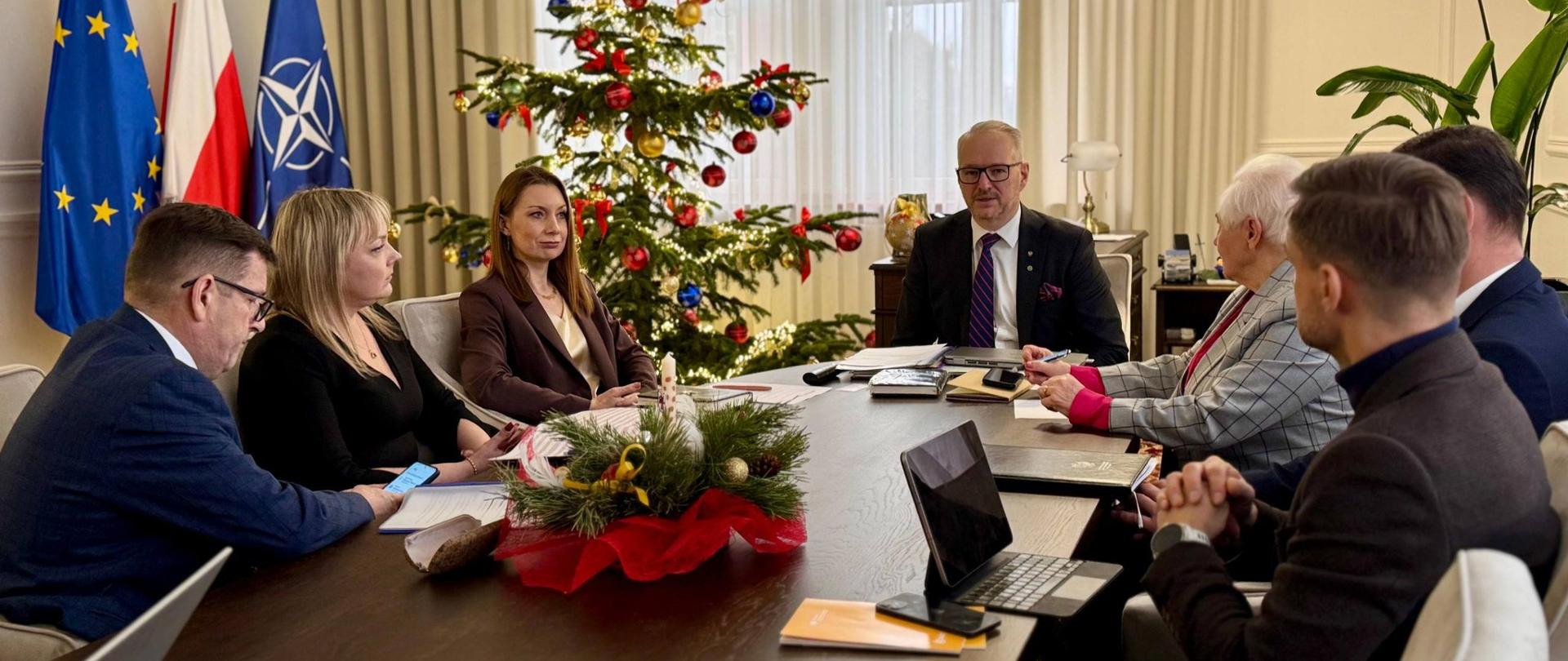 Spotkanie o aktualnej sytuacji szpitali oraz innych placówek ochrony zdrowia w województwie warmińsko-mazurskim