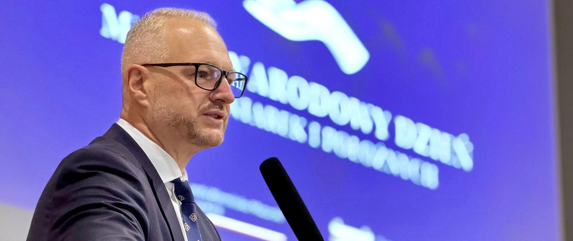 Międzynarodowy Dzień Pielęgniarek i Położnych 