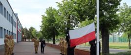 Wywieszenie flagi na maszt 2 maja 2024