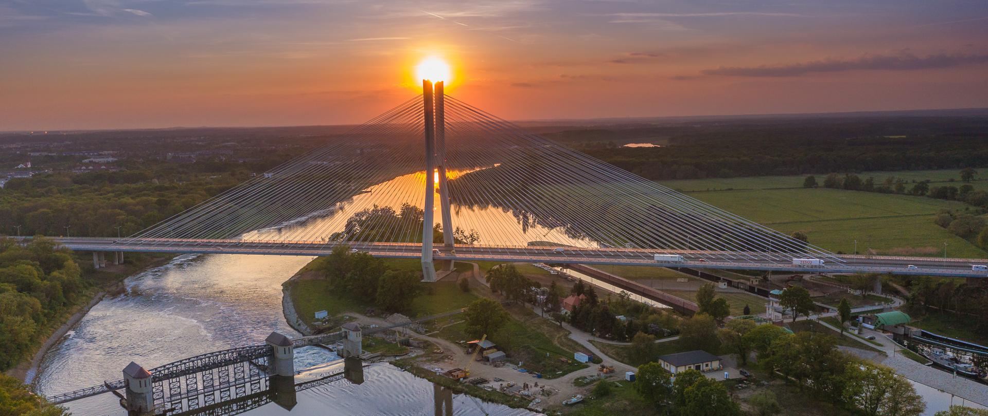 A8 AOW Most Rędziński