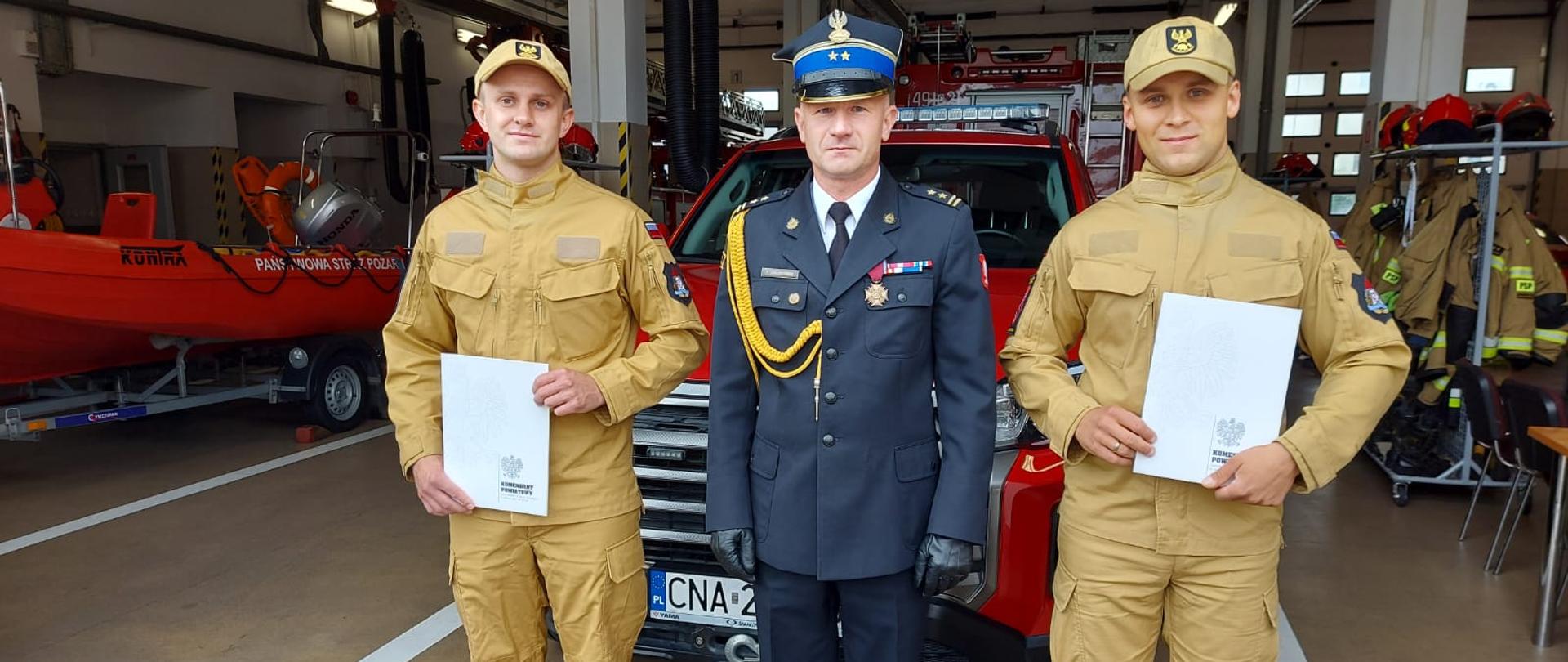 Na zdjęciu uczestnicy uroczystej zbiórki 