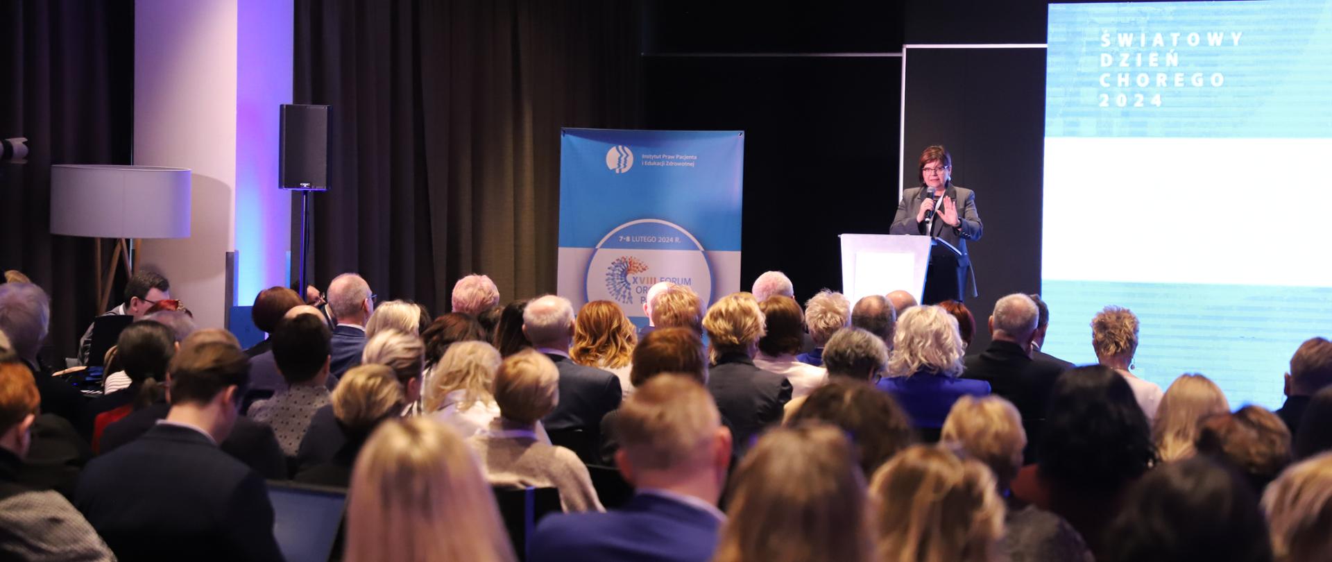 Minister zdrowia Izabela Leszczyna na XVIII Forum Organizacji Pacjentów.