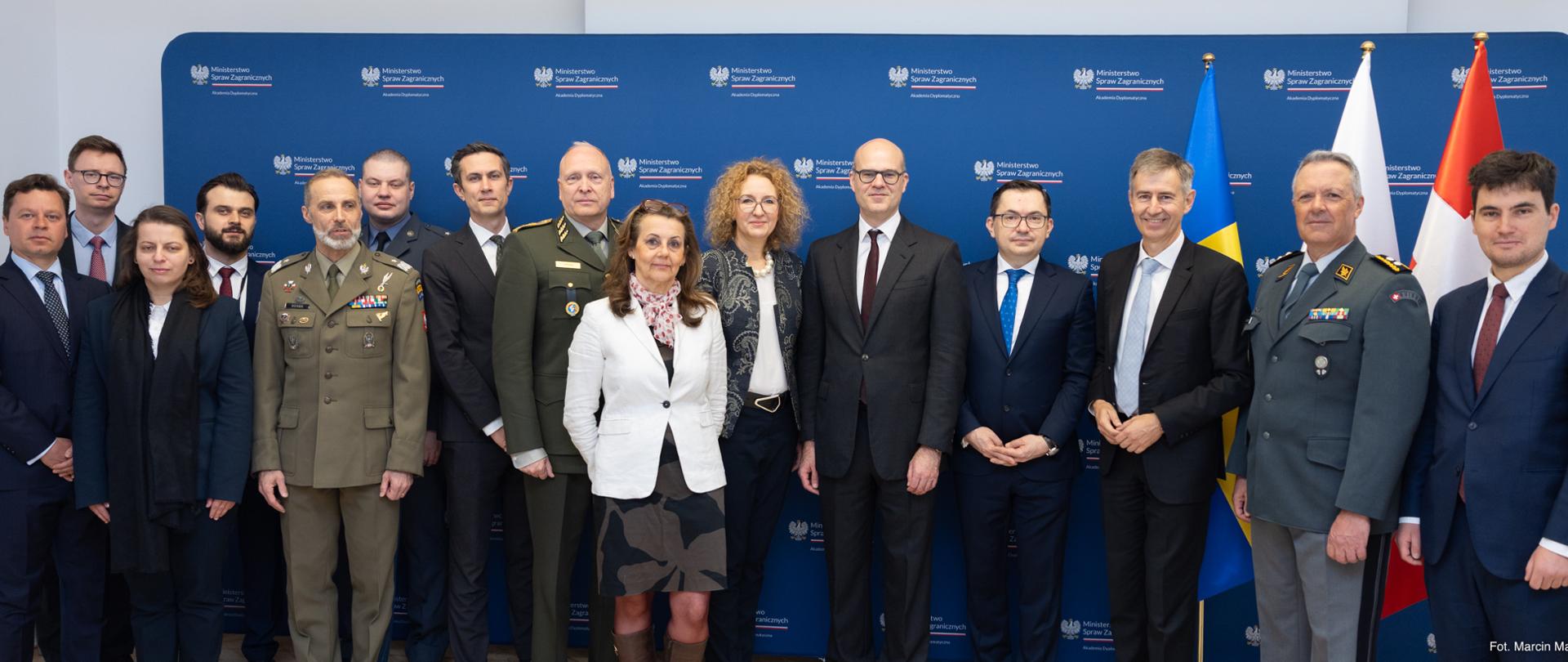 Konsultacje polityczne Komisji Nadzorczej Państw Neutralnych