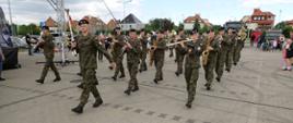 Przemarsz orkiestry wojskowej