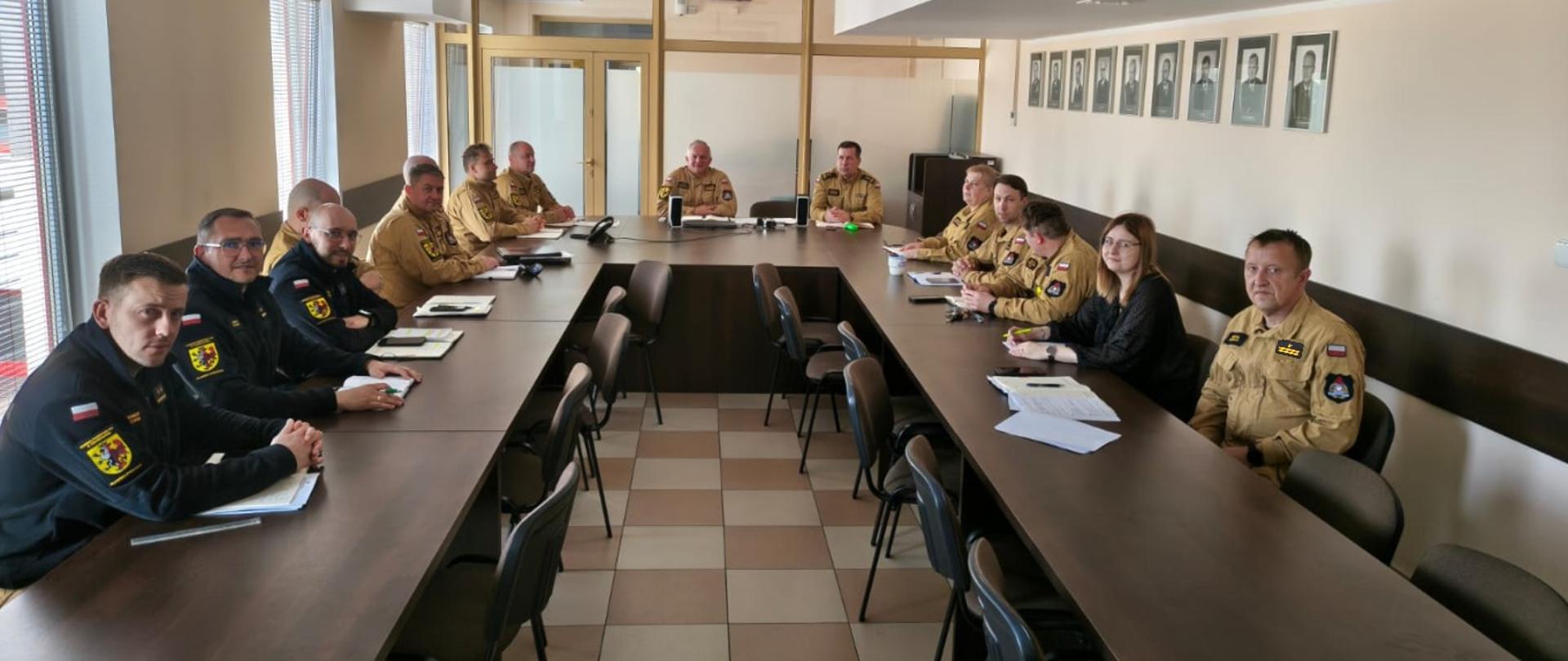 Odprawa z funkcjonariuszami i pracownikami cywilnymi komendy