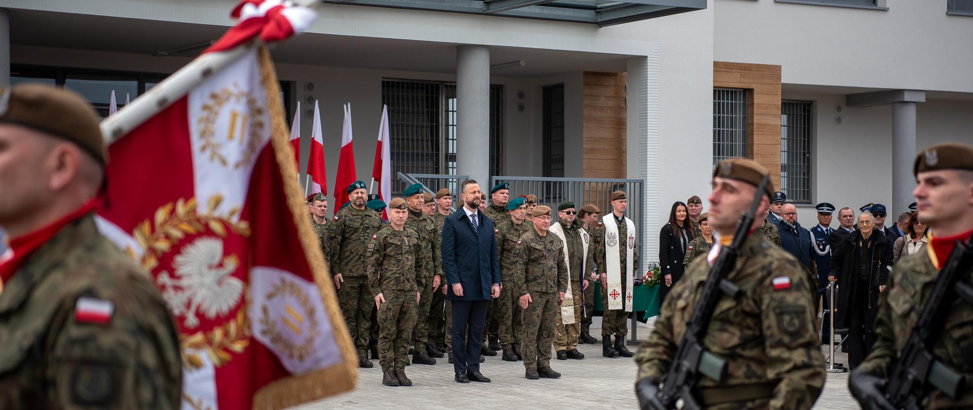 otwarcie koszar w limanowej 