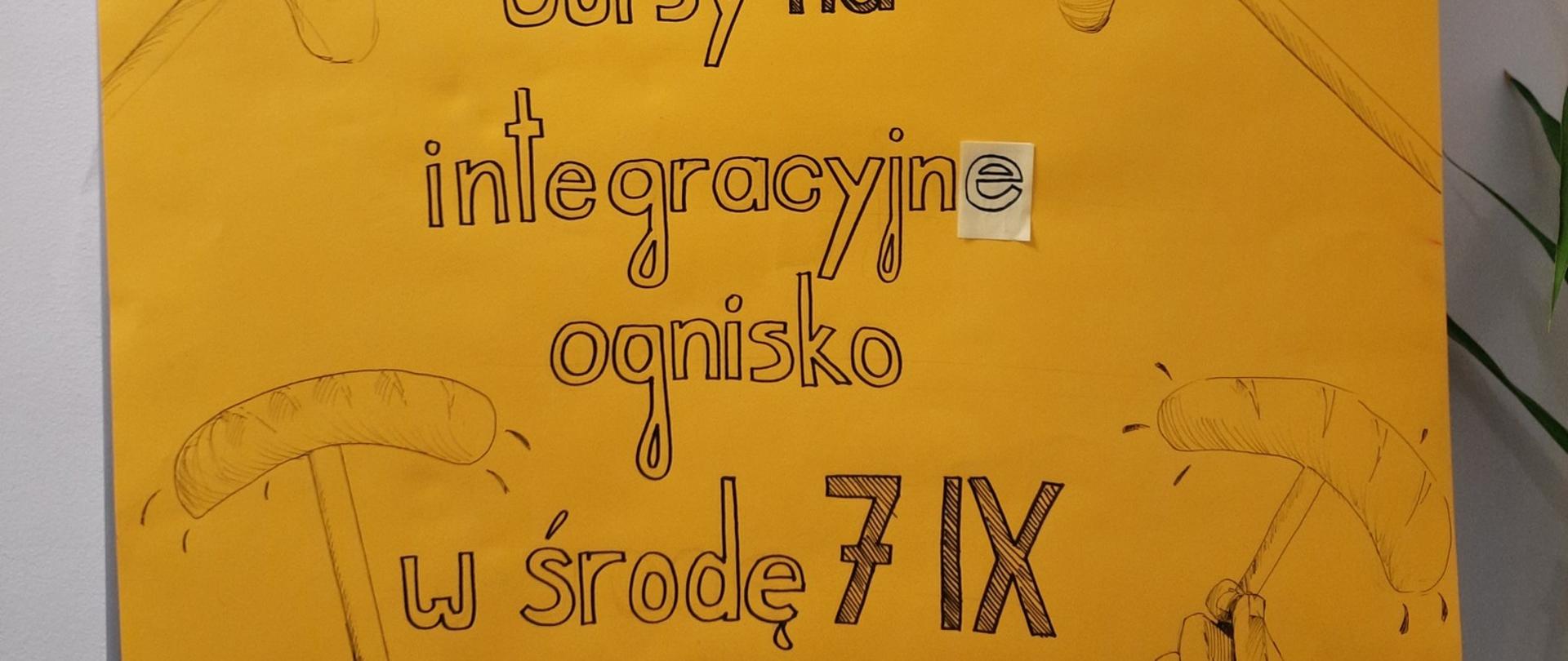 zaproszenie na ognisko integracyjne, rysunek kiełbaski na patyku