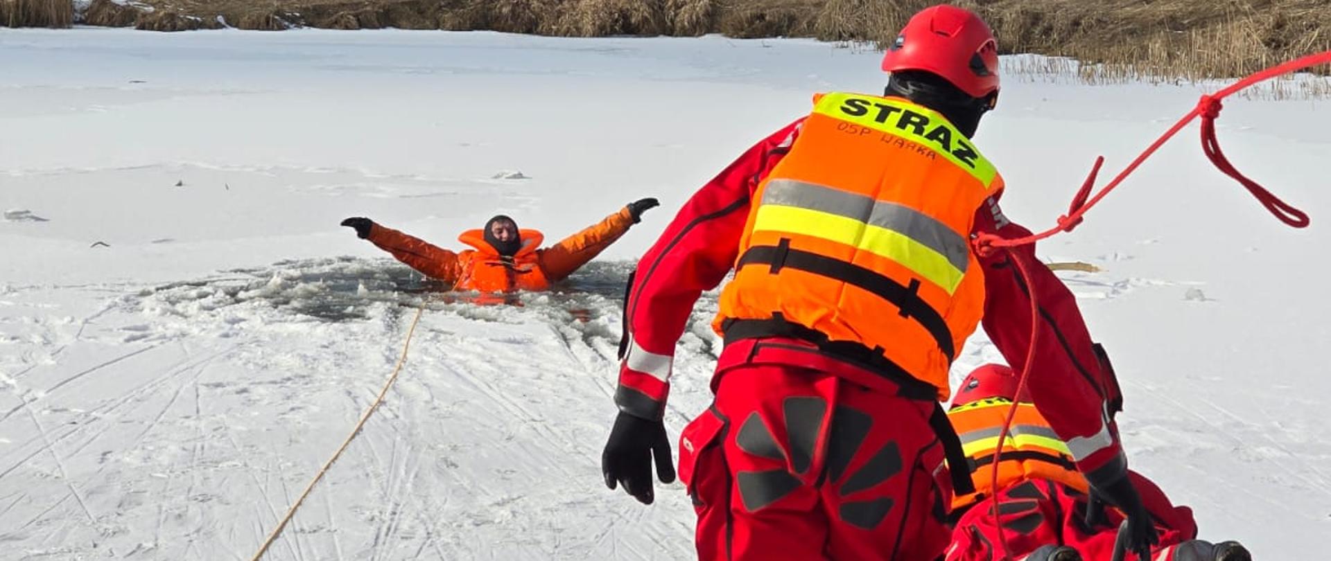 Ćwiczenia ratownictwa lodowego Warka 2025