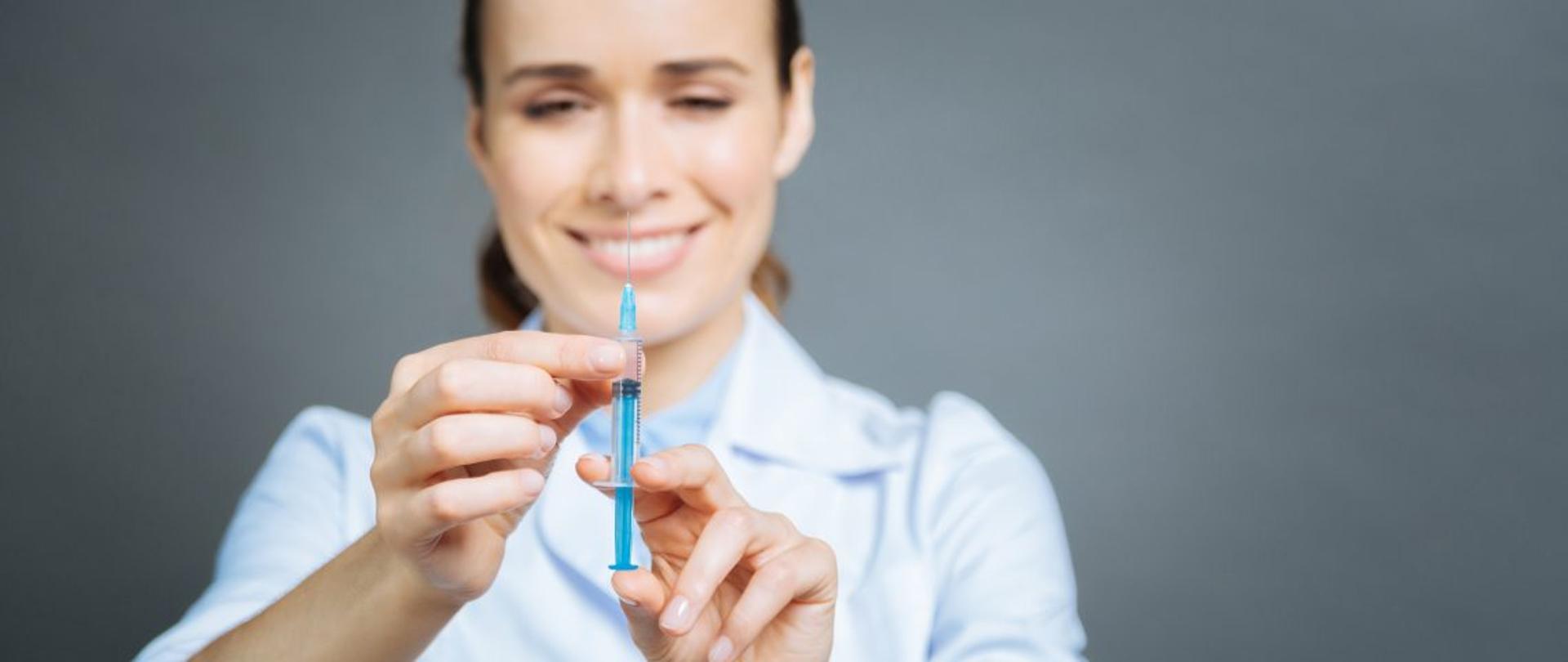 Finansowanie-szczepień-ochronnych-Fotolia_169388385_Subscription_Monthly_XXL-1140x520