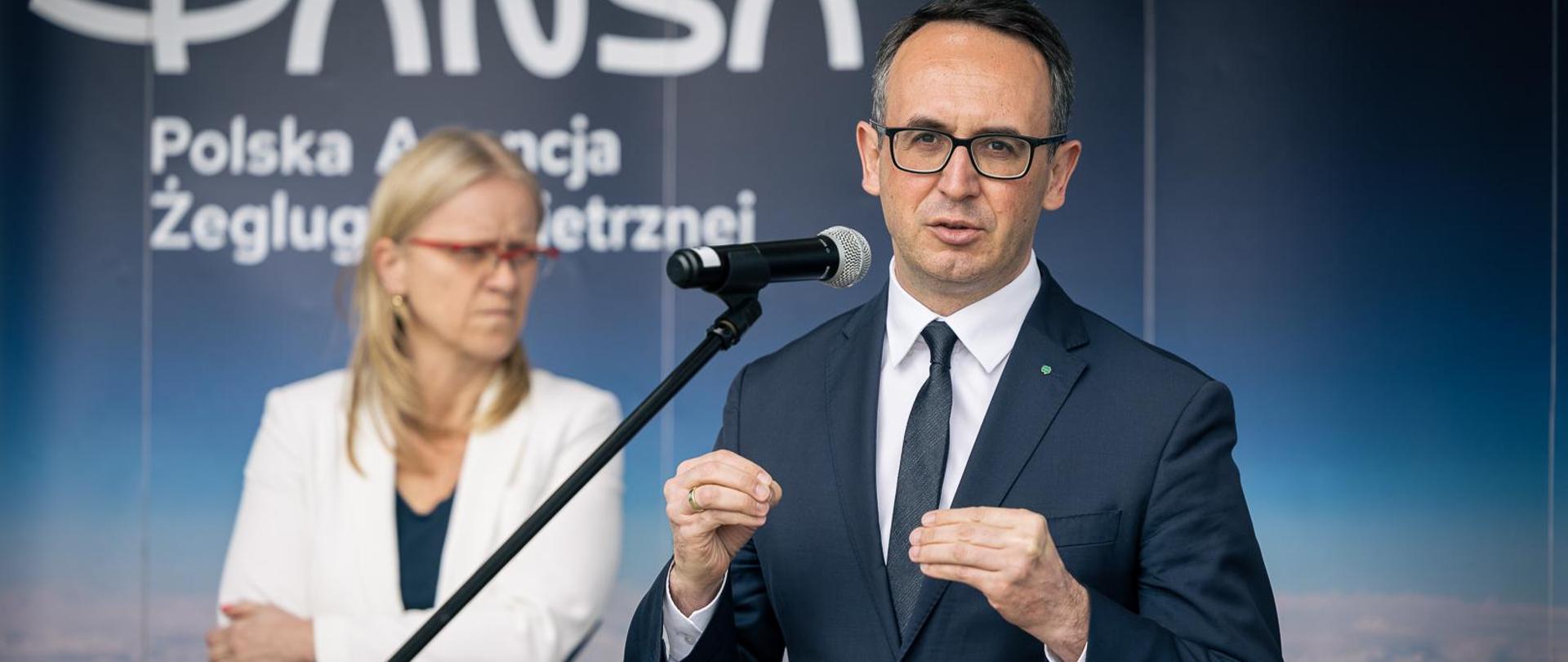 Polska Agencja Żeglugi Powietrznej uruchomiła DroneTower – nową, zaawansowaną aplikację do zgłaszania lotów dronem