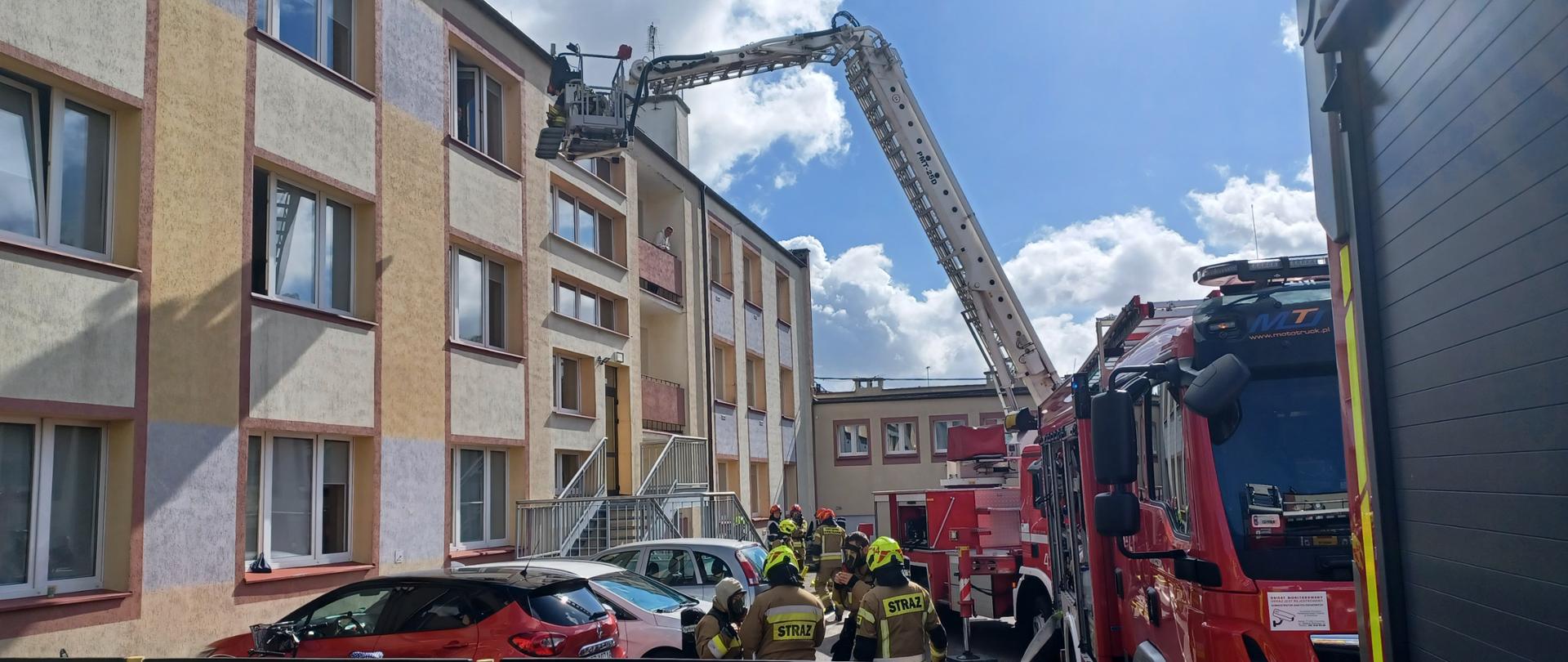 Ćwiczenia na terenie Powiatowej Bursy Szkolnej w Człuchowie 