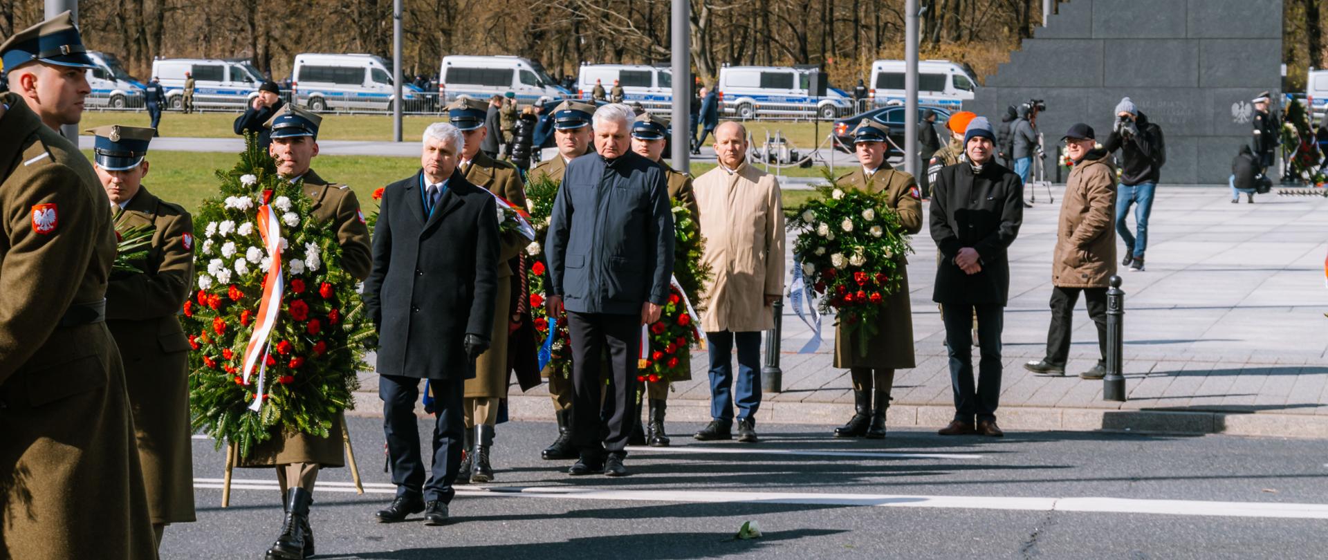 Obchody 12. rocznicy katastrofy smoleńskiej w Warszawie
