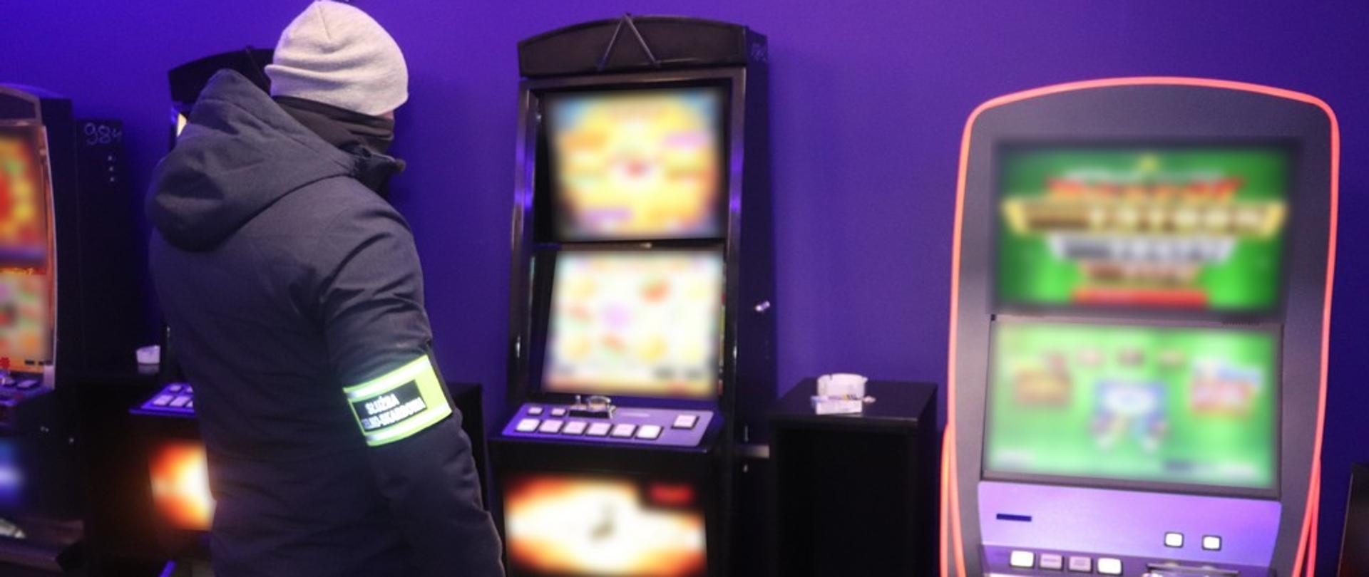 Funkcjonariusz przy automatach do gier