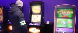 Funkcjonariusz przy automatach do gier