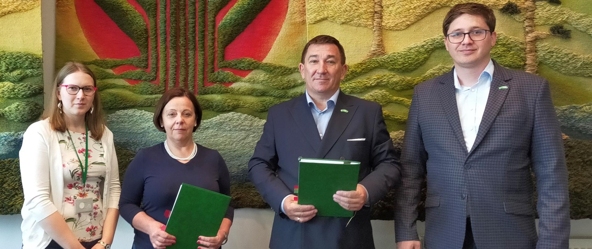 Podpisanie umowy w siedzibie NFOŚiGW