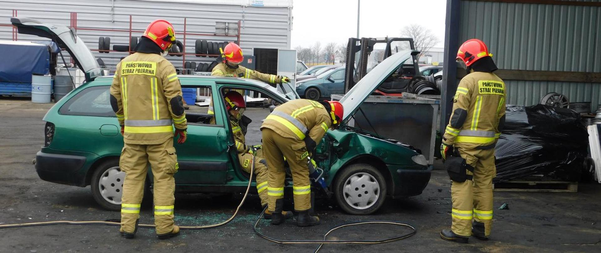 DOSKONALENIE DZIAŁAŃ RATOWNICTWA TECHNICZNEGO
