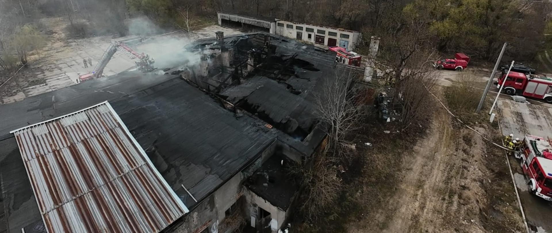 Pożar pustostanu przy ul. Dąbrowskiego