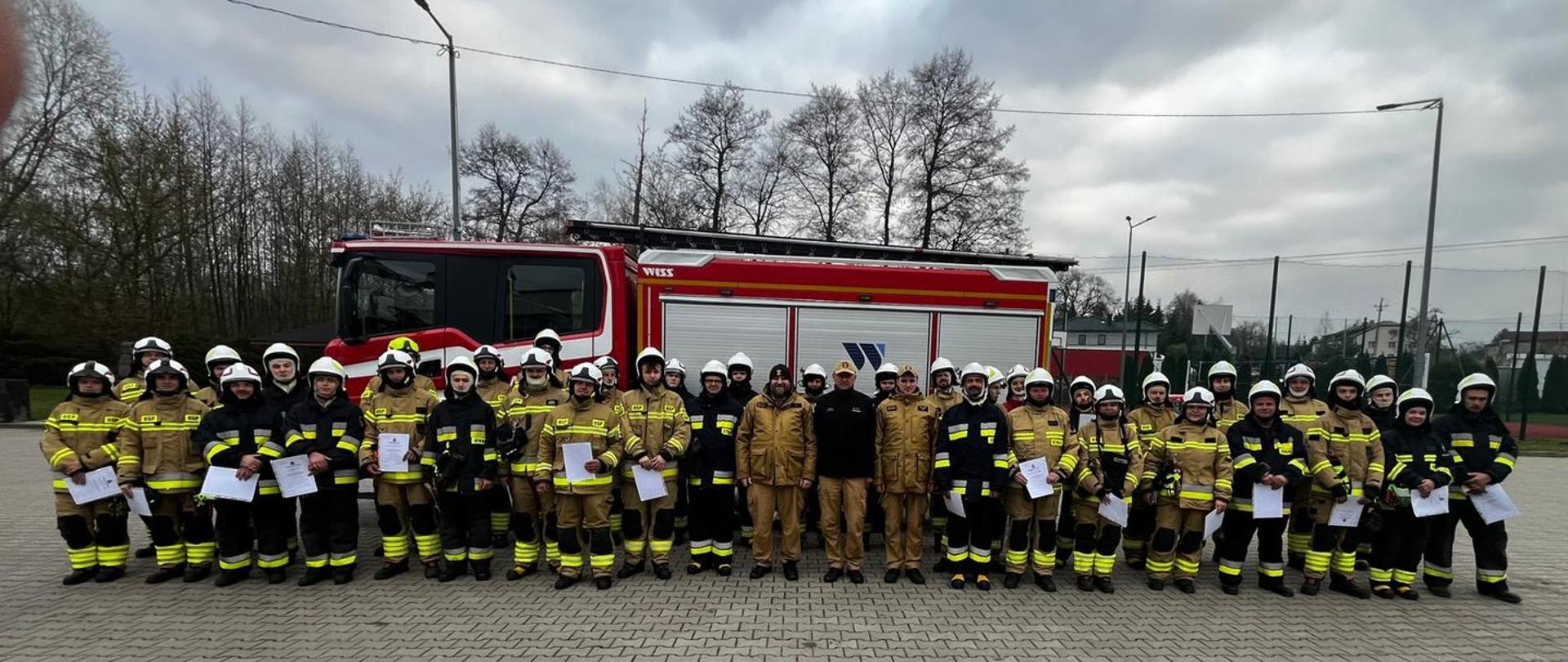 Zakończenie kursu podstawowego dla strażaków OSP 