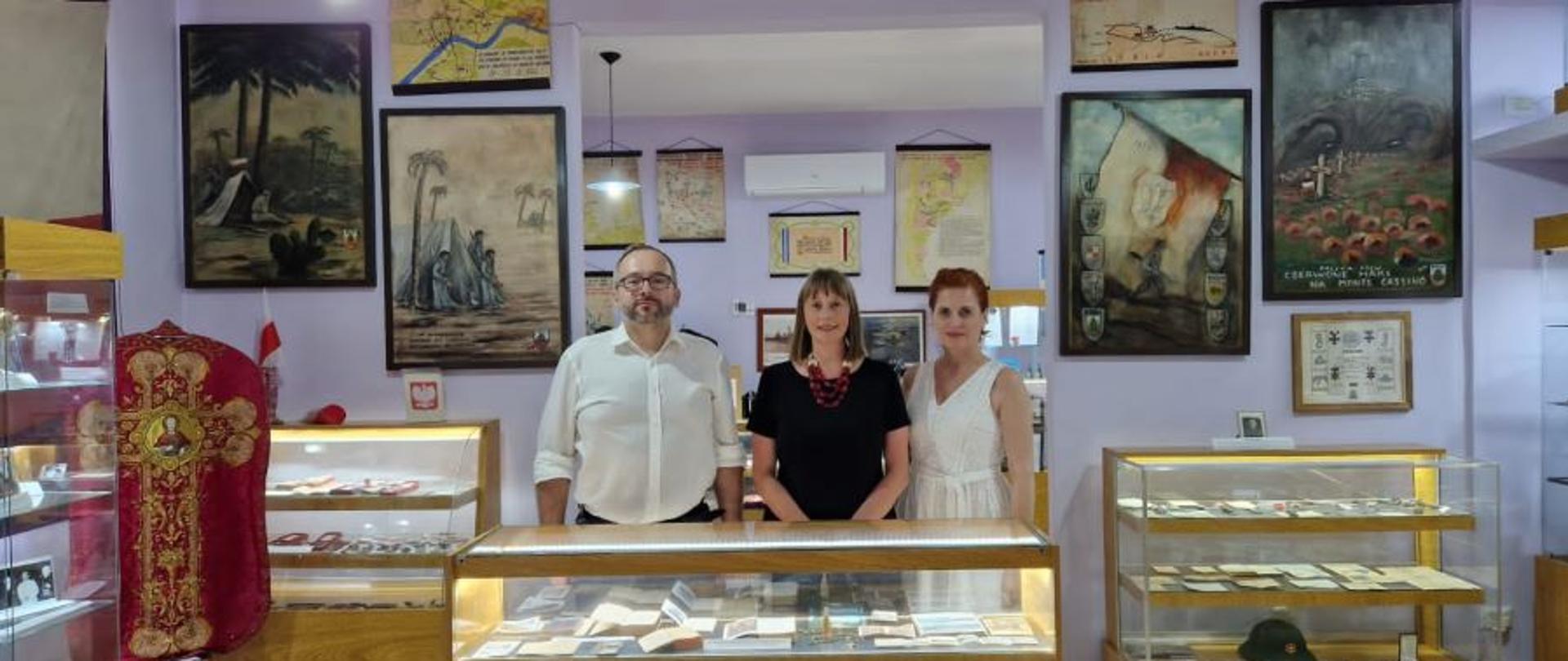 Delegacja polskiego MSZ odwiedziła największe skupiska polonijne w Argentynie.