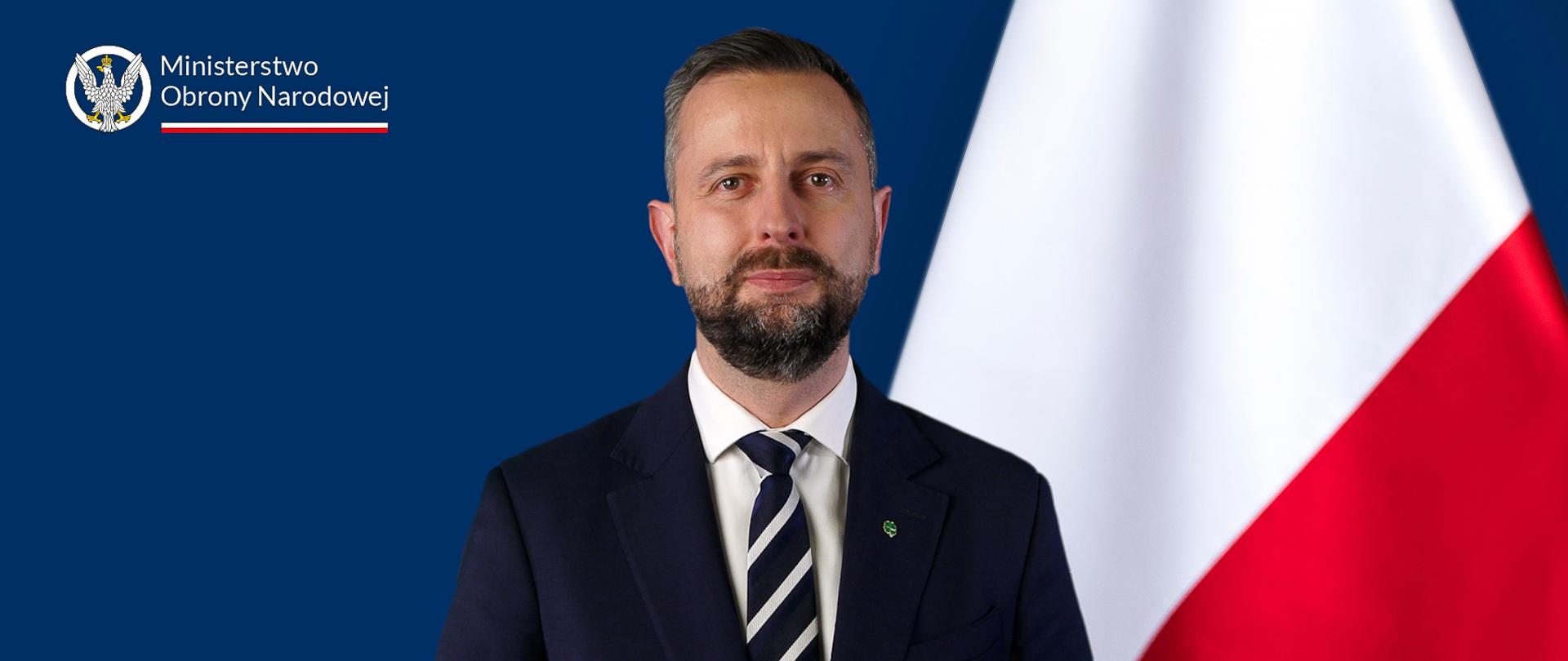 Za nami dwa lata wzmacniania polskiego bezpieczeństwa. Budujemy silną armię, silne sojusze i odporne społeczeństwo. To są nasze filary. Stawiamy na nowoczesny sprzęt zarówno od polskich producentów, na których bardzo mocno liczymy, jak i od największych naszych sojuszników. Indywidualne wyposażenie żołnierza i jego bezpieczeństwo są dla nas zawsze na pierwszym miejscu Budujemy nowoczesną marynarkę wojenną, a okręty podwodne, których dostawcę wybraliśmy w ostatnim czasie, są tego najlepszym znakiem.