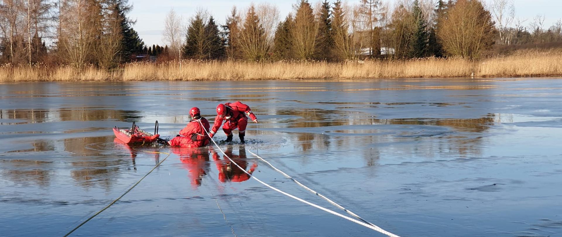 Ćwiczenia lodowe PSP Chełmno