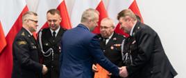 Uroczyste wręczenie promes i świadczeń ratowniczych druhom OSP z powiatu włocławskiego