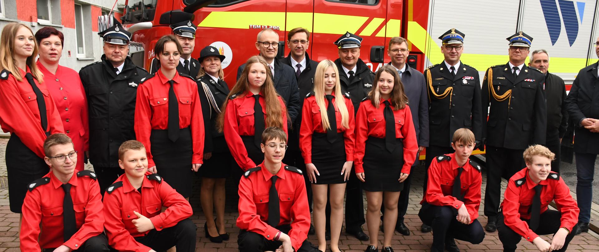 Przekazanie pojazdów jednostkom OSP Barczewo I OSP Klebark Wielki oraz rozpoczęcie budowy remizy OSP Purda