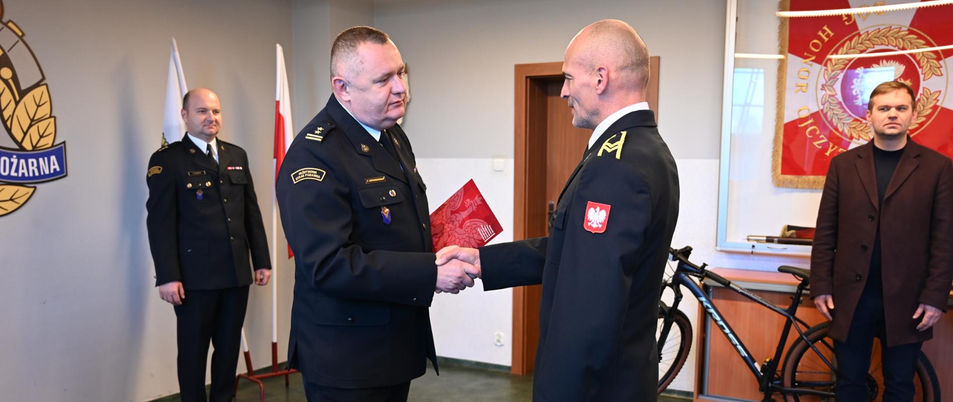 przejście na zaopatrzenie emerytalne - st. ogn. Mariusza Nowaka 