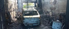 Spalony samochód osobowy 