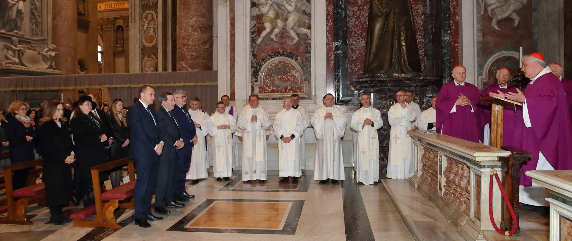 30.03.2023 Vatican Basilica. Chapel of San Sebastian. Holy Mass celebrated by Card. Konrad Krajewski at the tomb of Saint John Paul II on the occasion of the 18th anniversary of his death on 2 April 2005. Present was the Ambassador of the Republic of Poland to the Holy See Adam Kwiatkowski with 12 other Ambassadors.