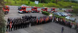 Zdjęcie przedstawia uczestników obchodów Dnia Strażaka w KP PSP w Kłobucku